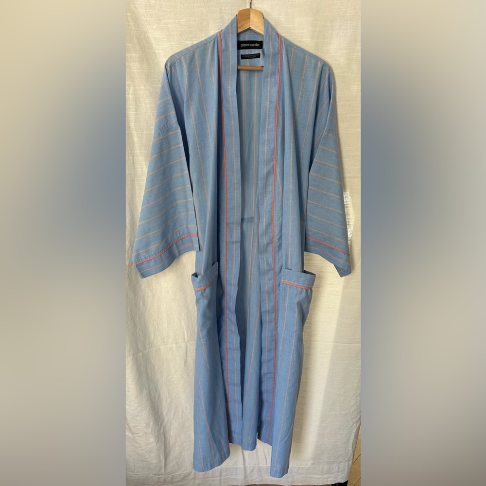 Vintage 1970's 1980's Pierre Cardin Light Blue Striped Men's Robe  loungewear‎